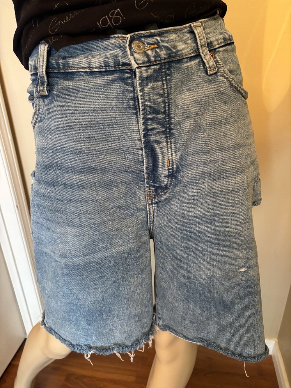 Old Navy Light Blue Denim Jean Shorts — Frayed Hem
